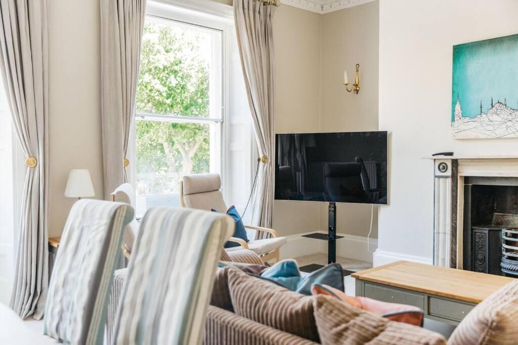Luxury, Central, Sun-Filled 3 Bed Haven In Bath Exterior foto